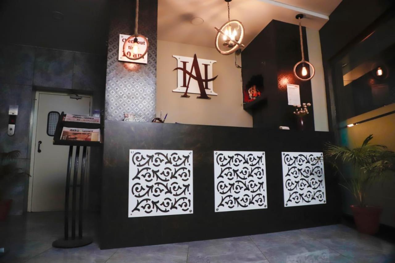 אויאיין Hotel Ashoka Palace מראה חיצוני תמונה