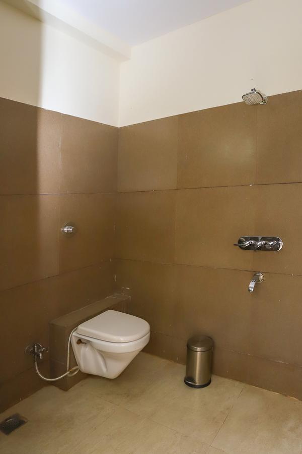 אויאיין Hotel Ashoka Palace מראה חיצוני תמונה